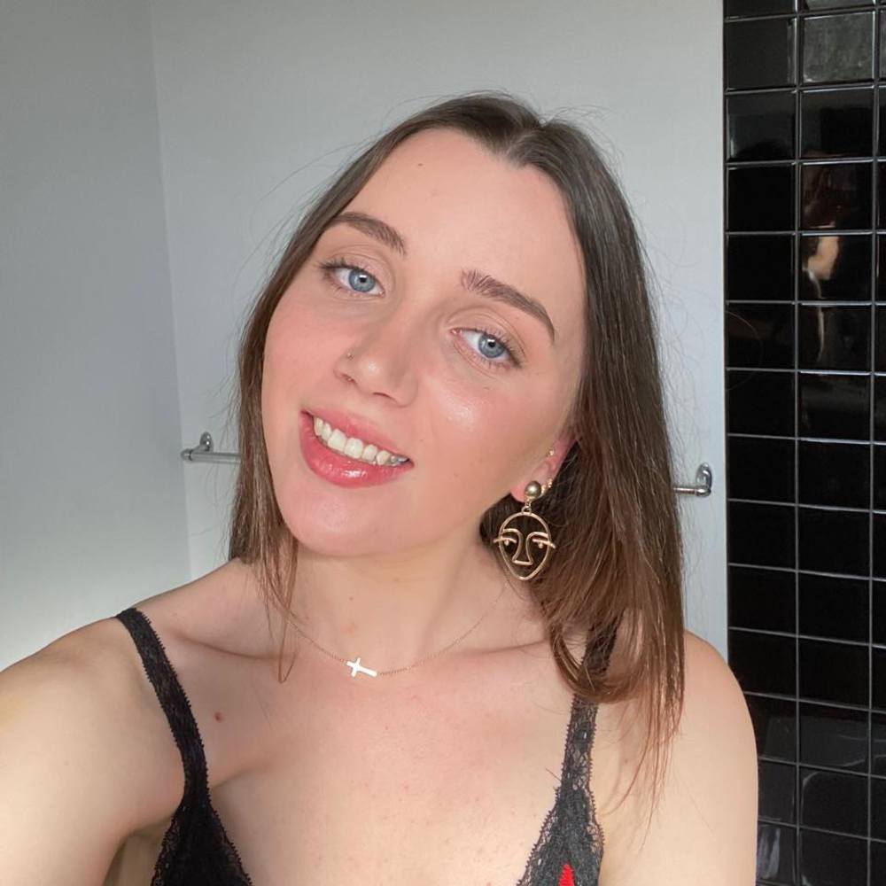 Meet your Posher, Natasha
